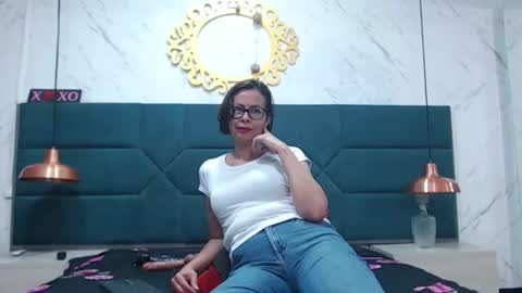 amanda_ramirez online show from January 6, 2026, 10:01 pm