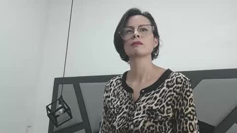 amanda_ramirez online show from April 24, 2026, 10:01 pm