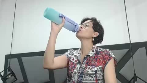 amanda_ramirez online show from June 17, 2026, 8:21 pm