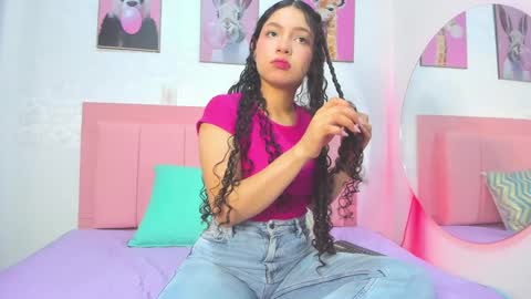 amandalee26 online show from January 8, 2025, 2:46 pm