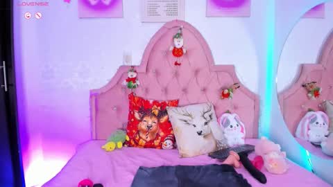 amandalee26 online show from December 3, 2025, 6:50 pm