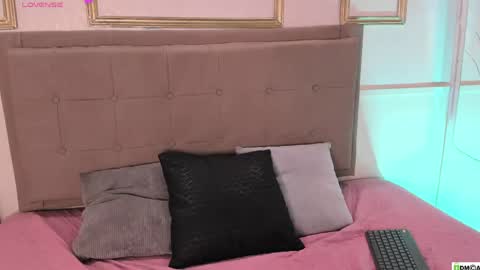amandalee26 online show from May 3, 2026, 10:05 pm