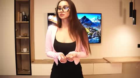 amandarina online show from October 6, 2025, 2:03 pm