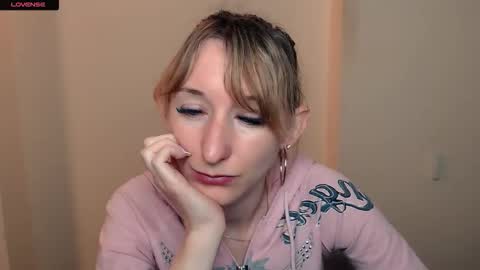 Amanda online show from September 19, 2025, 7:43 am