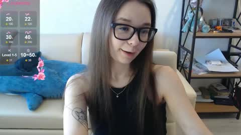 Mila online show from January 4, 2025, 11:22 am