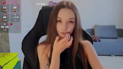 Mila online show from June 25, 2026, 1:04 pm