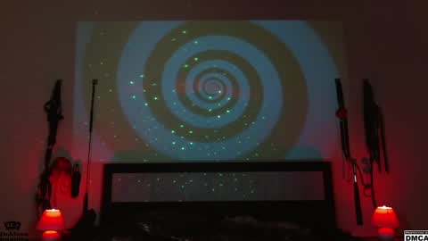 Snapshot of amanita__pantherina chatting on December 19, 2024, 10:56 am Goddess Amanita online show from December 19, 2024, 10:56 am