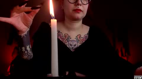 Snapshot of amanita__pantherina chatting on November 10, 2025, 12:59 pm Goddess Amanita online show from November 10, 2025, 12:59 pm