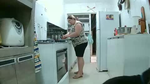 amantesdnoite online show from October 19, 2025, 5:57 pm