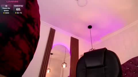 amara_davis1 online show from September 9, 2025, 12:05 pm