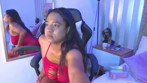 Snapshot of amara_queen_ chatting on May 6, 2026, 11:37 am Amara online show from May 6, 2026, 11:37 am