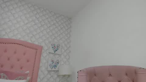 Snapshot of amara_rousse chatting on September 14, 2025, 11:37 pm amara_rousse online show from September 14, 2025, 11:37 pm