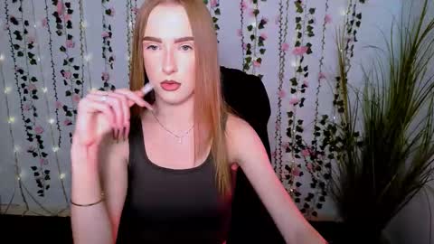 amara_shine online show from September 11, 2025, 12:49 pm