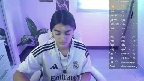 amara_silk online show from June 23, 2026, 4:27 pm