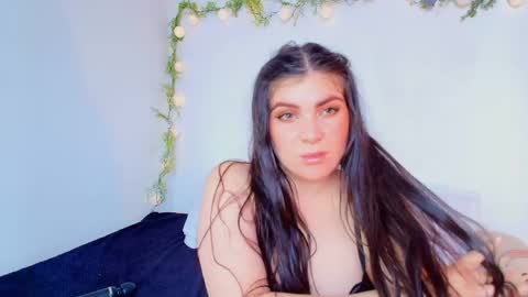 Snapshot of amara_vega chatting on May 13, 2026, 3:53 pm Amara Vega online show from May 13, 2026, 3:53 pm