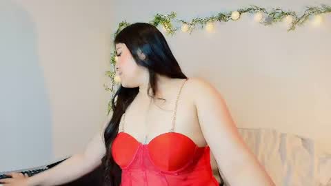 Snapshot of amara_vega chatting on June 10, 2026, 8:35 am Amara Vega online show from June 10, 2026, 8:35 am