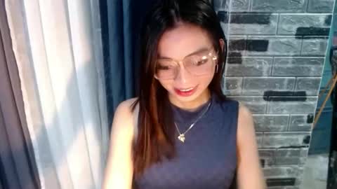 BELLA online show from March 22, 2026, 1:47 pm