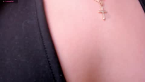 Snapshot of amaradivinex chatting on March 18, 2026, 11:13 am Amara Di online show from March 18, 2026, 11:13 am