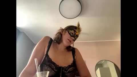 Snapshot of amaraelise chatting on January 26, 2025, 2:30 pm Amara Elise online show from January 26, 2025, 2:30 pm