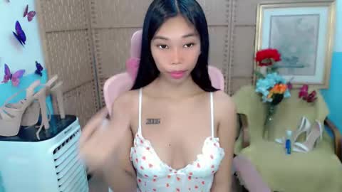 Snapshot of amarah_slut chatting on September 24, 2025, 5:55 am Amarah online show from September 24, 2025, 5:55 am