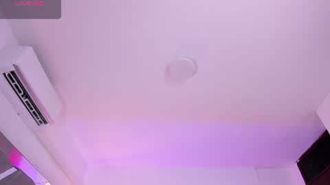 Snapshot of amaralewis chatting on July 8, 2026, 1:04 pm AMARA online show from July 8, 2026, 1:04 pm