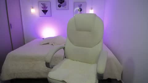 Snapshot of amarantha_ross chatting on October 4, 2025, 1:53 pm Amarantha online show from October 4, 2025, 1:53 pm