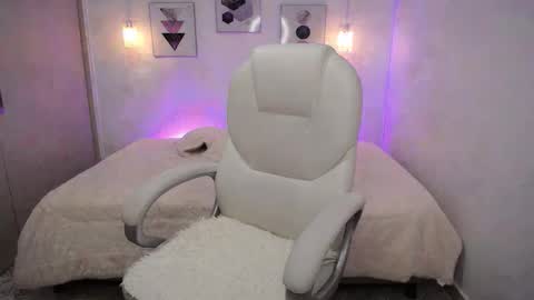 Amarantha online show from November 13, 2025, 11:42 am