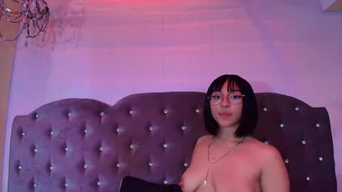 Amarantha  online show from April 18, 2026, 7:07 pm