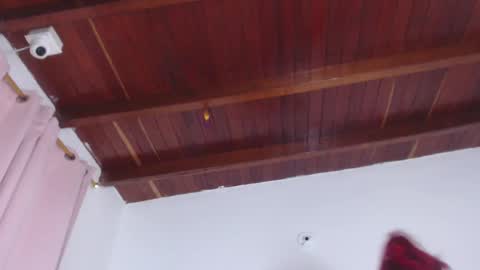   online show from October 20, 2025, 11:10 am