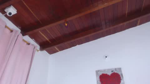   online show from October 22, 2025, 10:59 am