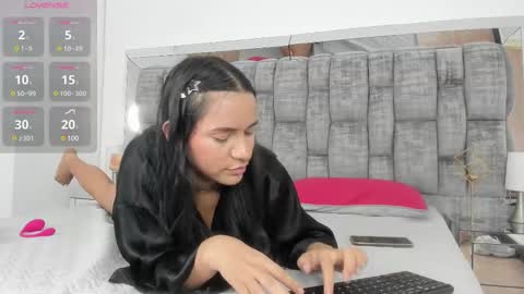 Amara online show from December 8, 2024, 10:36 pm