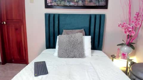 Snapshot of amarayasbel chatting on October 18, 2025, 5:57 pm Amara Yasbel online show from October 18, 2025, 5:57 pm