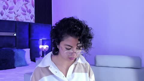 Emily online show from December 26, 2024, 3:42 pm