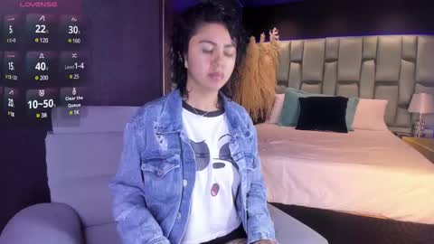 Emily online show from March 9, 2025, 11:25 am
