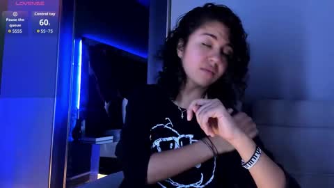 Snapshot of amarettho chatting on October 11, 2025, 1:31 pm Emily online show from October 11, 2025, 1:31 pm