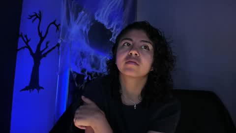 Snapshot of amarettho chatting on October 26, 2025, 12:22 pm Emily online show from October 26, 2025, 12:22 pm