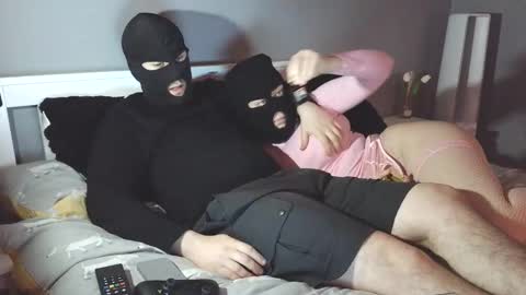 Snapshot of amateur_couplee chatting on April 13, 2026, 8:25 pm Couple amateur online show from April 13, 2026, 8:25 pm