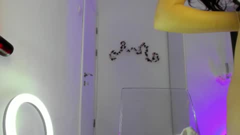 amateur_fitbabex online show from September 22, 2025, 6:04 am