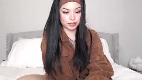 amaya_floress online show from February 5, 2025, 1:26 am