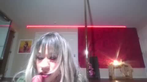 Snapshot of amayamillarodriguez chatting on February 13, 2025, 4:43 am amayamillarodriguez online show from February 13, 2025, 4:43 am