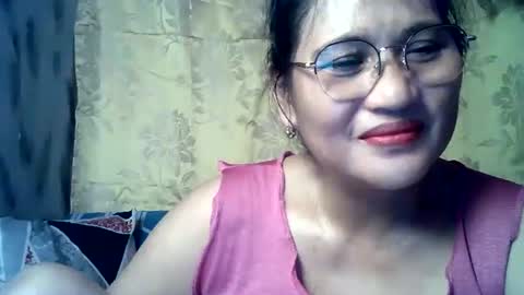 Snapshot of amazing_angel22 chatting on October 25, 2025, 1:02 am amazing angel online show from October 25, 2025, 1:02 am