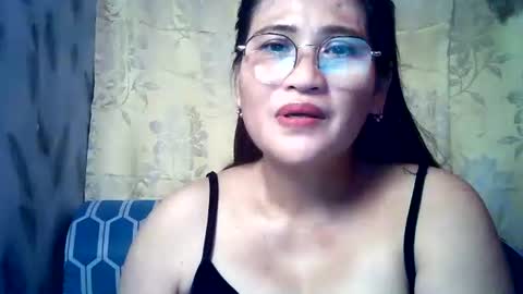 Snapshot of amazing_angel22 chatting on October 28, 2025, 3:10 am amazing angel online show from October 28, 2025, 3:10 am