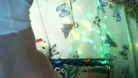 amazing angel online show from April 4, 2026, 3:09 pm