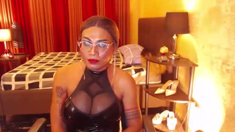 amazingtranskelly online show from February 3, 2025, 9:50 pm