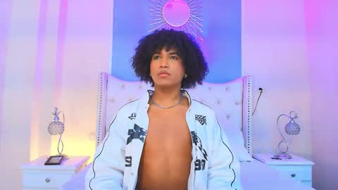 Ambar Colling online show from October 2, 2025, 2:24 pm