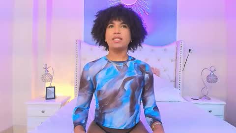 Ambar Colling online show from October 6, 2025, 2:14 pm