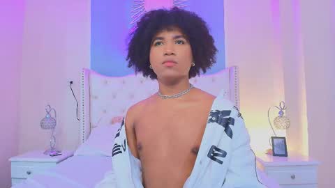 Ambar Colling online show from October 21, 2025, 4:13 am