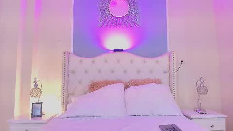 Ambar Colling online show from October 29, 2025, 3:14 pm