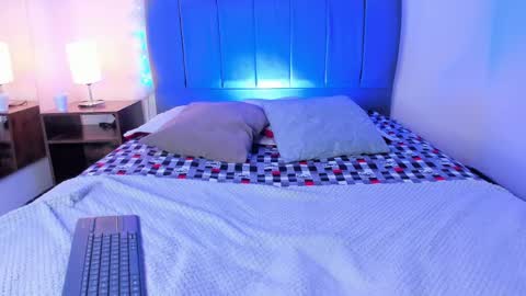 ambar_gh1 online show from May 9, 2026, 8:25 pm