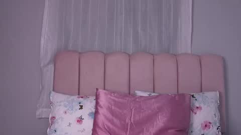 Snapshot of ambar_rousse_ chatting on April 14, 2026, 7:36 am ambar_rousse_ online show from April 14, 2026, 7:36 am